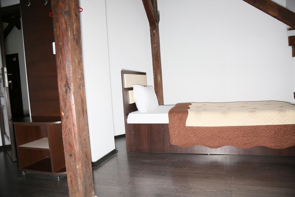 Hotel Zara ルーマン エクステリア 写真